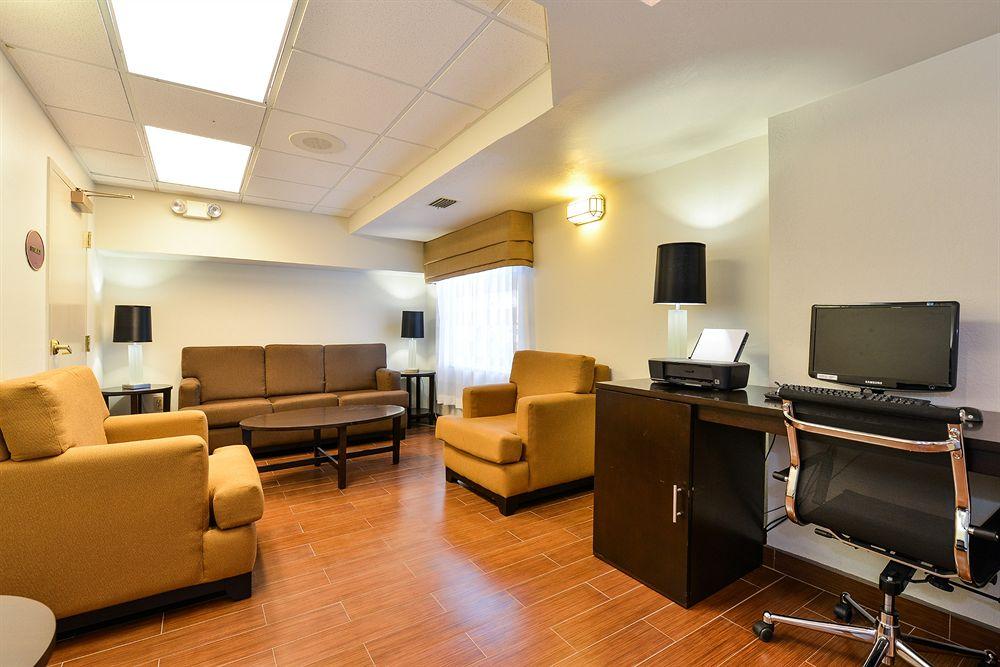 Sleep Inn & Suites Riverfront Эллентон Экстерьер фото
