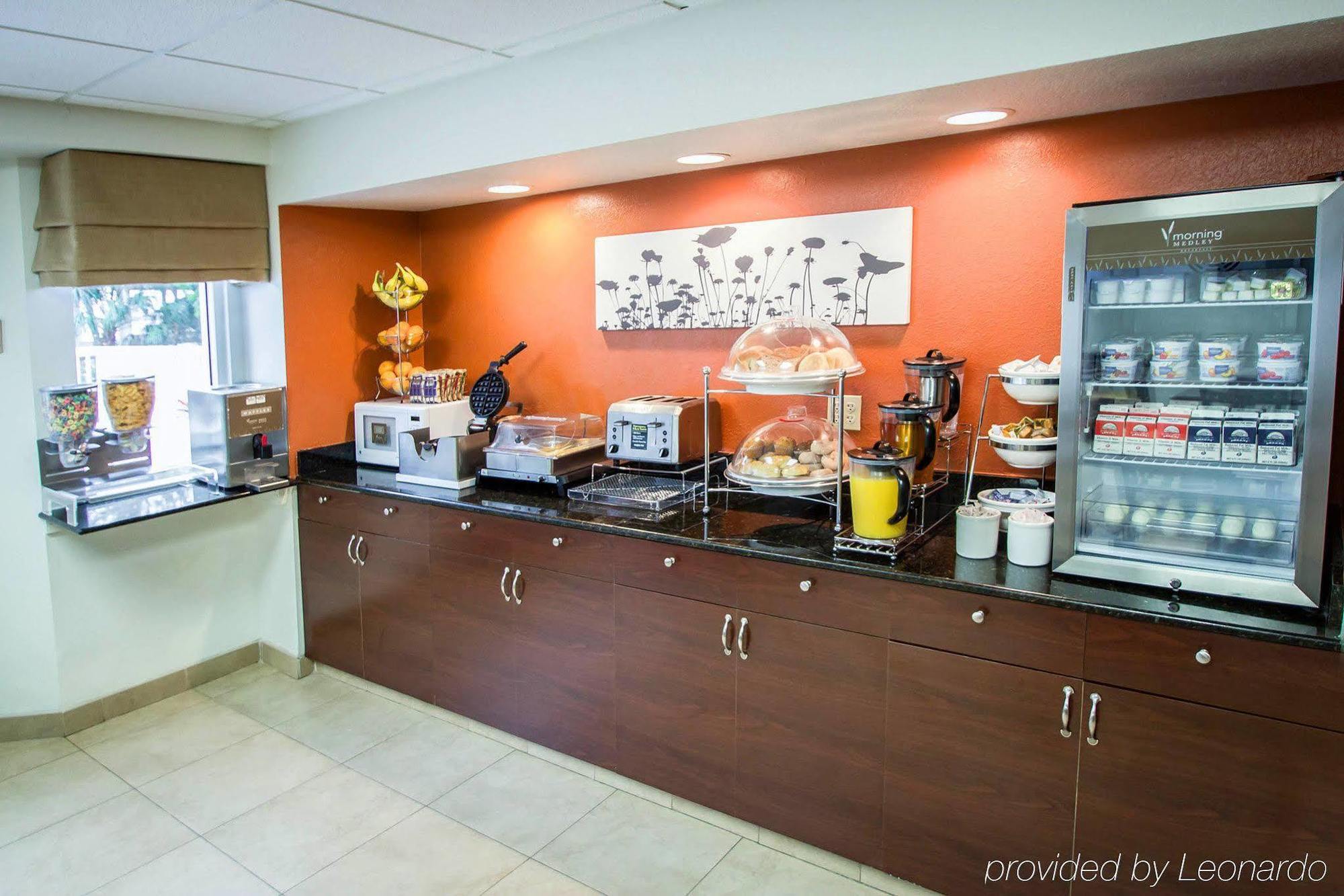 Sleep Inn & Suites Riverfront Эллентон Экстерьер фото