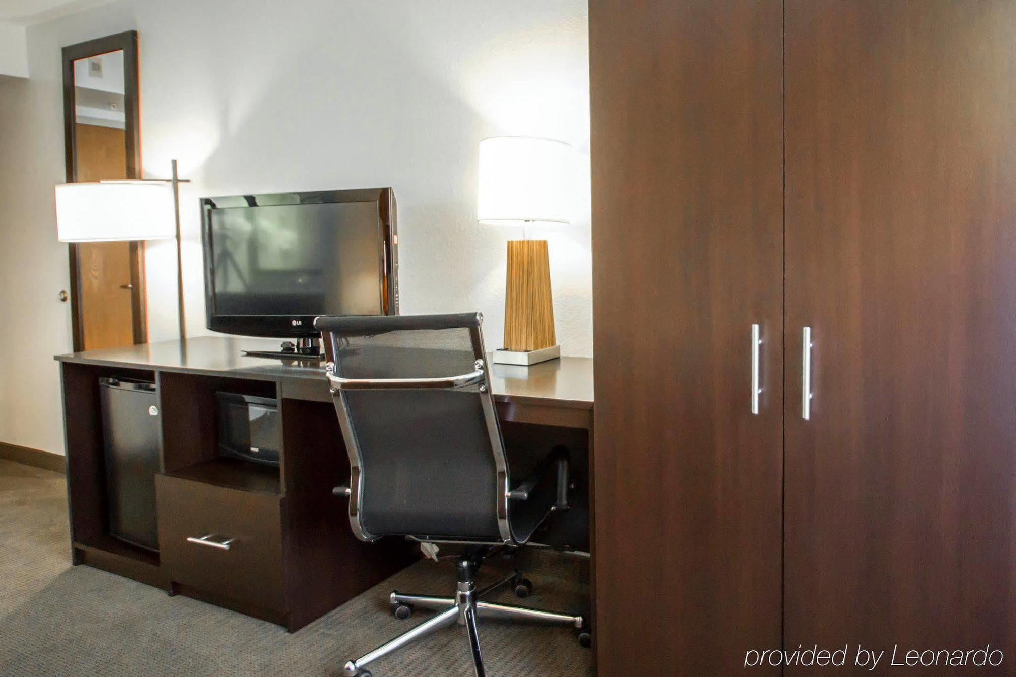 Sleep Inn & Suites Riverfront Эллентон Экстерьер фото