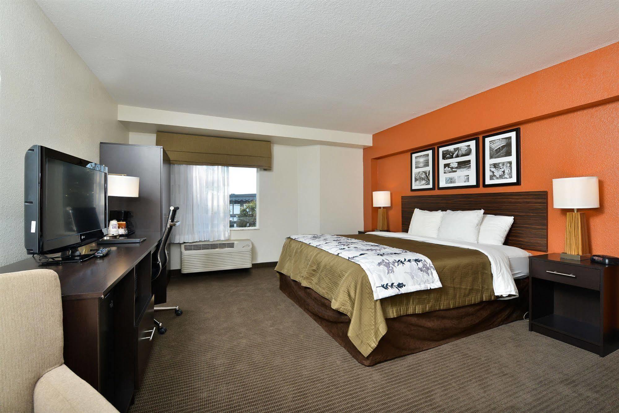 Sleep Inn & Suites Riverfront Эллентон Экстерьер фото